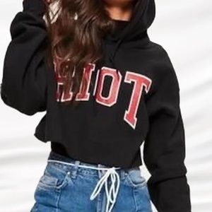 MISSGUIDED Women's Graphic Crop Hoodie in Black/Red￨Size Small/Medium